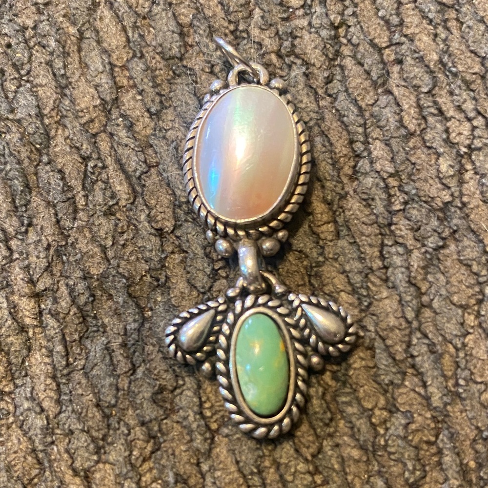 Elegant Silver and Opal Pendant 925